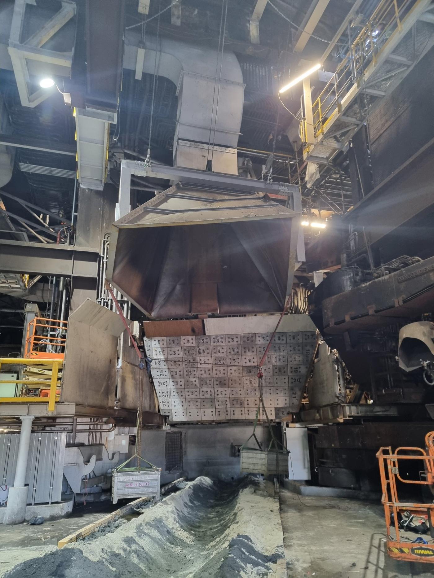 Hoogoven 6 - Smidse kap detail